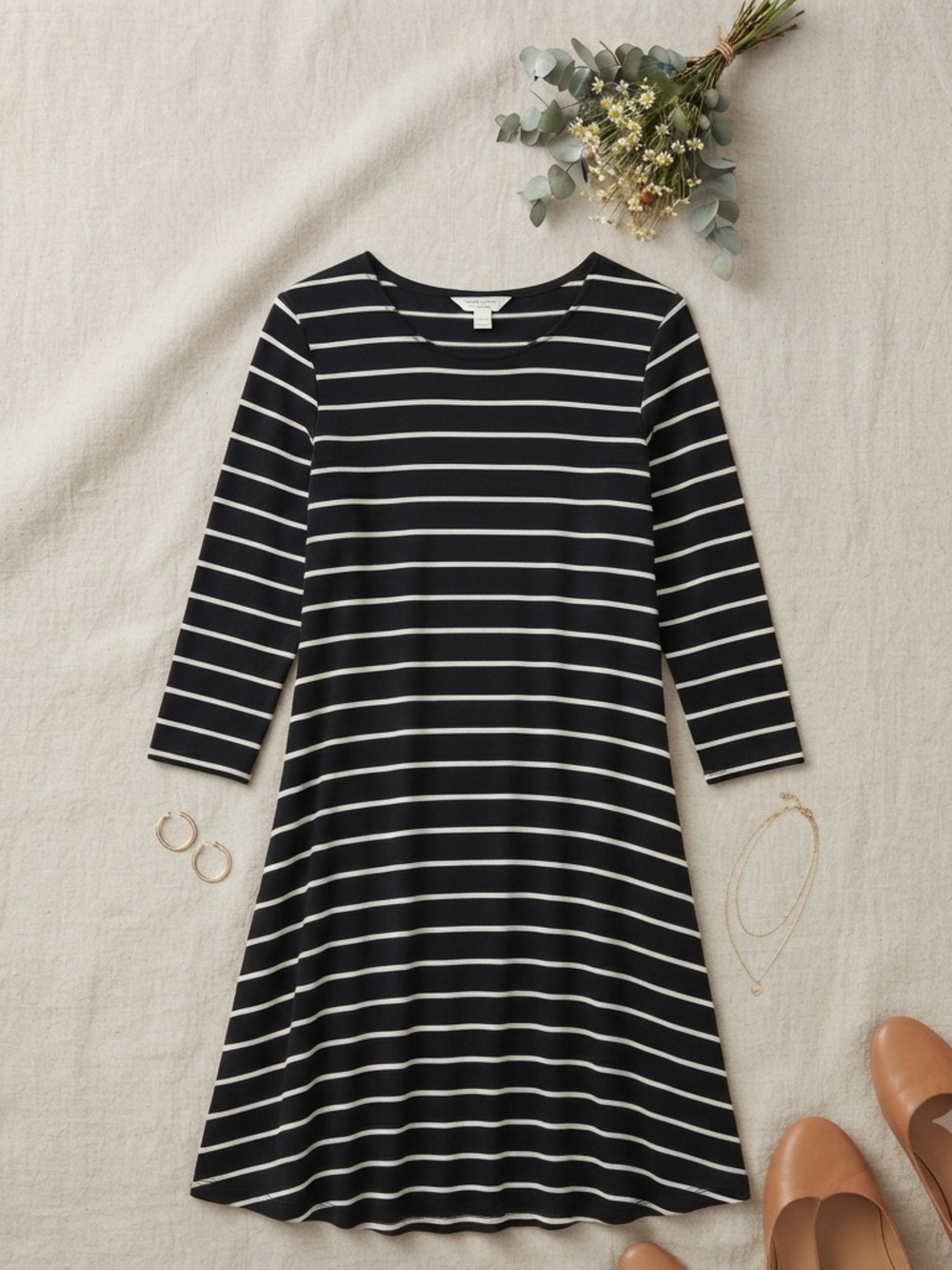 3/4 sleeve striped swing dress